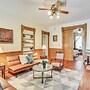 Walk to Medina Public Square: 1880 Historic Home