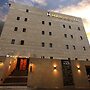 MARI HOTEL NAWOON