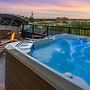 Penthouse With Mountain Views in Heart of Old Town
