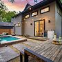 Private Pool, Firepit, Patio Steps to East Austin Dining, Music, Art, 