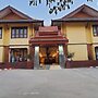 Yellow Tique Hotel