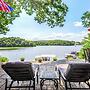 Lakeside Oasis Room for 12!