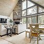 2 Mi to Sand Valley: Family Getaway w/ Deck!