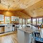 10 Mi to Waynesville: Cabin w/ Hot Tub & Mtn Views