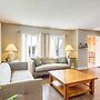 Walk to Private Beach & Boat Launch: Mayfield Home