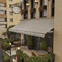 White Breeze Hotel