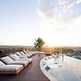 Top Floor Luxury Apartment Rooftop Pool CBD