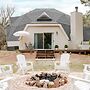 Family Getaway: 'foxwood Cottage' in Star Valley!