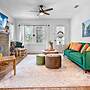 Newly Renovated Whimsical Cottage 2 Beds Hot Tub