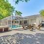Private Pool & Hot Tub: Spring Hill Oasis