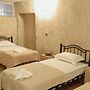 Ekoton Cave Hotel