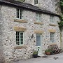 2 Bed-sleeps 3-dog Friendly-garden-riverside
