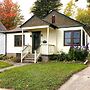 Cozy Cedarburg House - Walk to Historic Downtown!