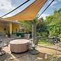 Home 2 Mi to Dtwn Mt Dora w/ Shared Hot Tub!