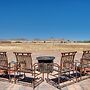 Walk to Wineries: Elgin Wine Country Retreat!