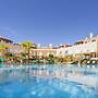 Cabanas Gardens Front Pool 1 Floor