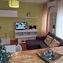 Huge 3 Bedrooms Balcony Flat for 8 pax