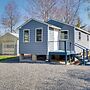 Walk to Long Sands Beach: Cottage w/ Fire Pits!