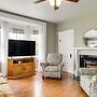 6 Mi to Rabbit Hash: Rural Home w/ 2 Porches