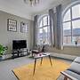 2 Bed-town Centre-free Parking