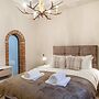 Stylish 2 Bed Flat-free Parking