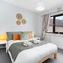 3 Bedroom House - Free Parking