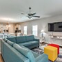 4 Mi to Beaches: Sleek Retreat in Ocean Isle Beach
