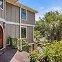 Elegant, Marsh-front 5-bed, 4-bath Home, Sleeps 12