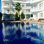 Belka Golf Residence Delux apt. Poolside