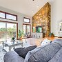 Swim & Boat Docks: Lakefront Gem in Bella Vista!