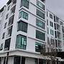 Zen66 Roxy Serviced Apartment