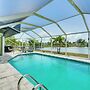 Group Getaway: Luxe Lakeside Gem in Port Charlotte