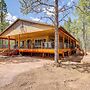 Black Hills Vacation Lodge: Deck & Fire Pit!