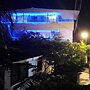 HOSTAL SHANGGIOVYS