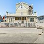 Steps to Shore: Newly Renovated Dewey Beach Home!