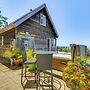 1 Mi to Black Sands Beach: Dreamy Coastal Cottage