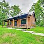 5 Mi to Mammoth Cave: Peaceful Retreat w/ Fire Pit