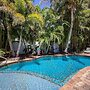 Paradise Palms 3 Bedroom Cottage