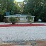 Modern 2br, Pet Friendly, Huge Yard, Central