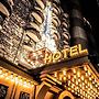 Film37.2 Hotel