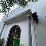 OYO 94620 Malio Inn
