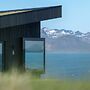 Peninsula Suites