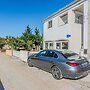 Apartments Ladika