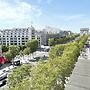 1610 Champs-Élysées