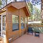 Near Lake Almanor & Golf: Cozy Cabin!