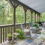 4 Mi to Lake Santeetlah: Cabin w/ Deck & Views