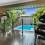 Modere - Pool Entertainer Child Pet