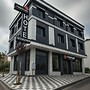 Fourpoint Airport Hotel