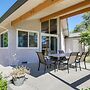 4 Mi to Folsom Lake: Modern Home w/ Patio!