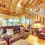 Cozy Cohutta Cabin: Creekside Cabin in Ellijay!
